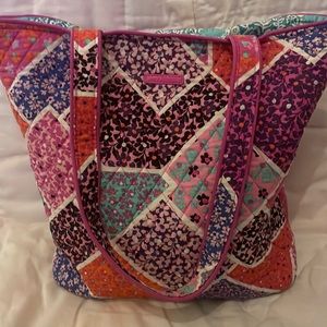 Magnetic closure pink tote